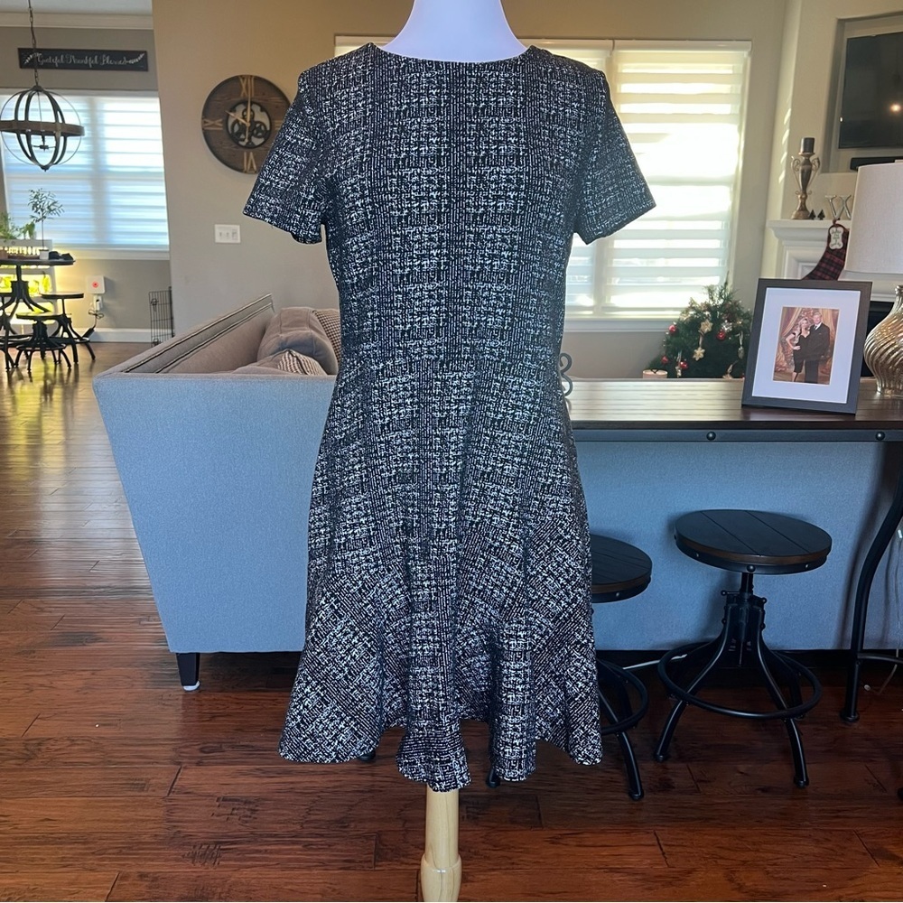 Maison Jules Dress Size Large Black White Print Fit & Flare Short Sleeve